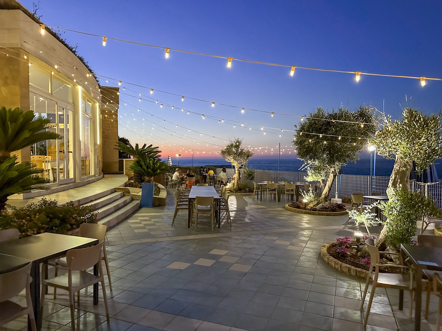 ulivi-sul-mare-ristorante-pizzeria-monopoli-polignano-cala-corvino-resort-puglia6-min