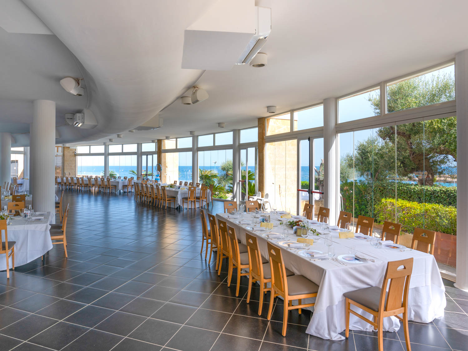 pranzo-di-ferragosto-2025-cala-corvino-resort-villaggio-monopoli-polignano-puglia--3